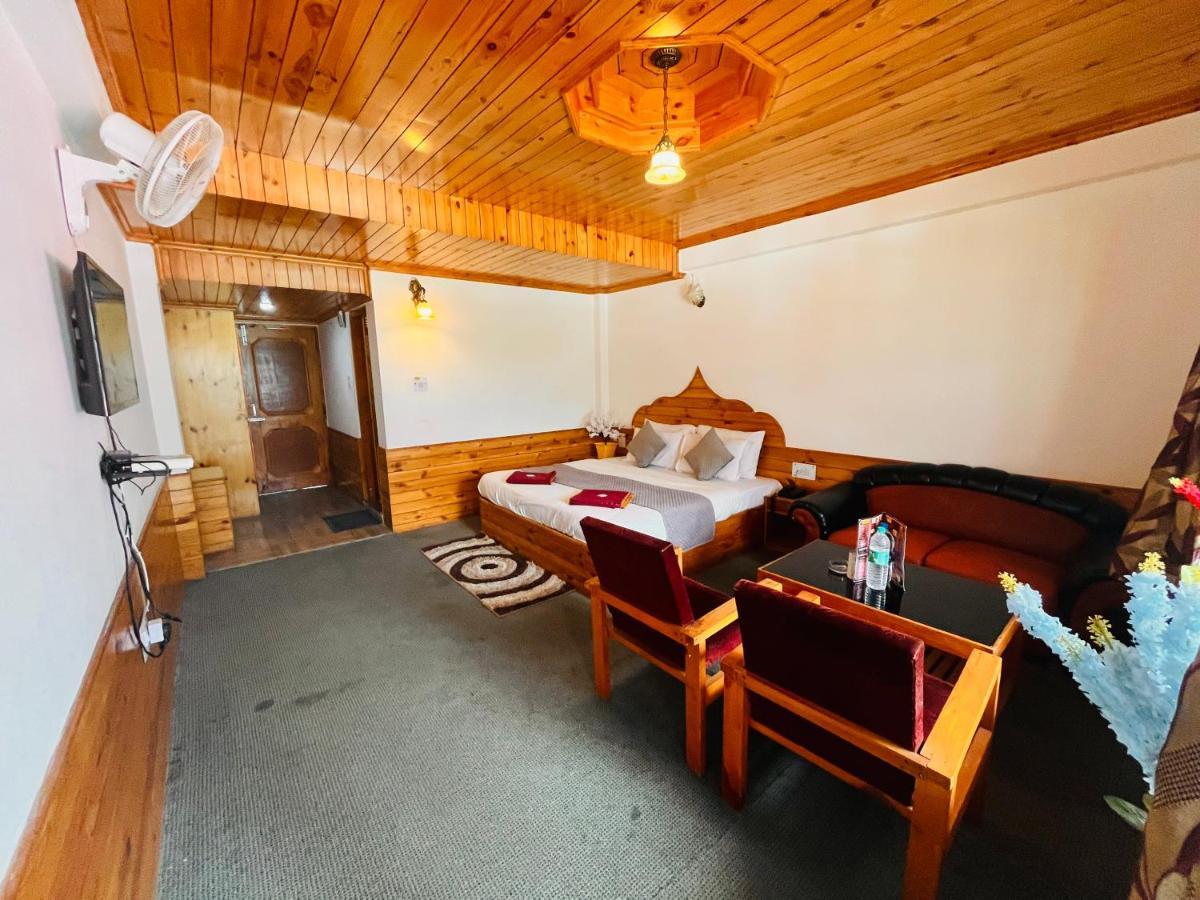 Hotel Hollywood - Top Rated & Most Awarded Property In Manali ภายนอก รูปภาพ